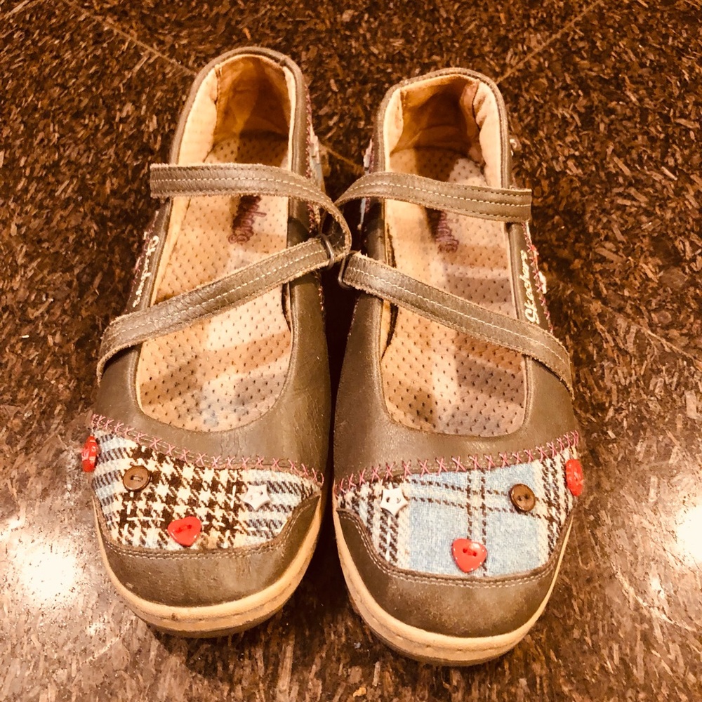 Comfortable and style. All in one fun running shoe